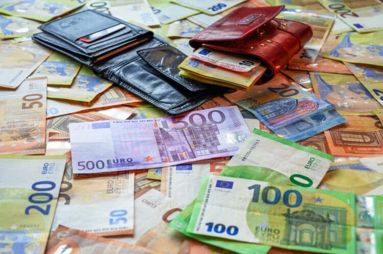 Radnicima od 1. siječnja rastu neoporezivi primici koje im poslodavci mogu isplatiti 