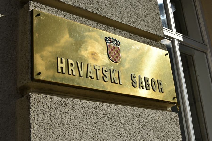 Sabor odbio da se pokrenu pregovori o izmjenama ugovora sa Svetom Stolicom