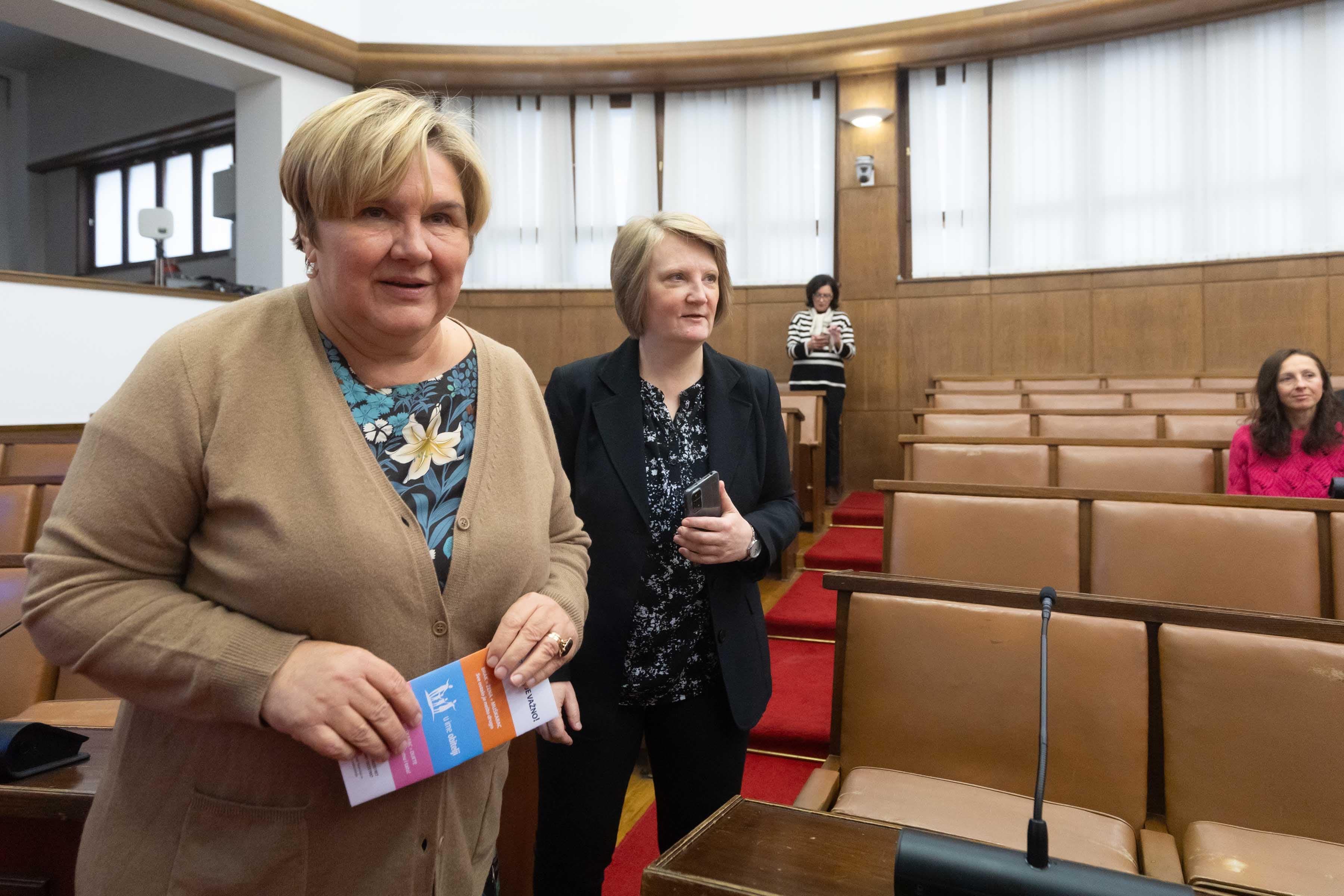 Povučen udžbenik koji je smetao portalu Željke Markić. Docent: Ovo je skandalozno
