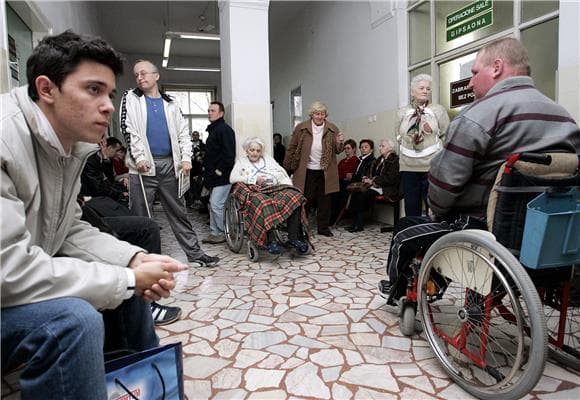 Zbog respiratornih infekcija gužve na hitnim prijemima