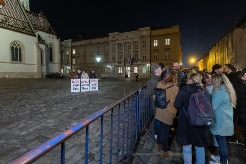 Zastupnici Možemo! zbog Turudića prosvjeduju na Markovom trgu