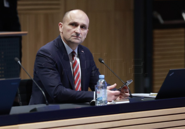 Anušić: Rastu vojničke plaće, bolji standard vojnika u fokusu je Vlade  