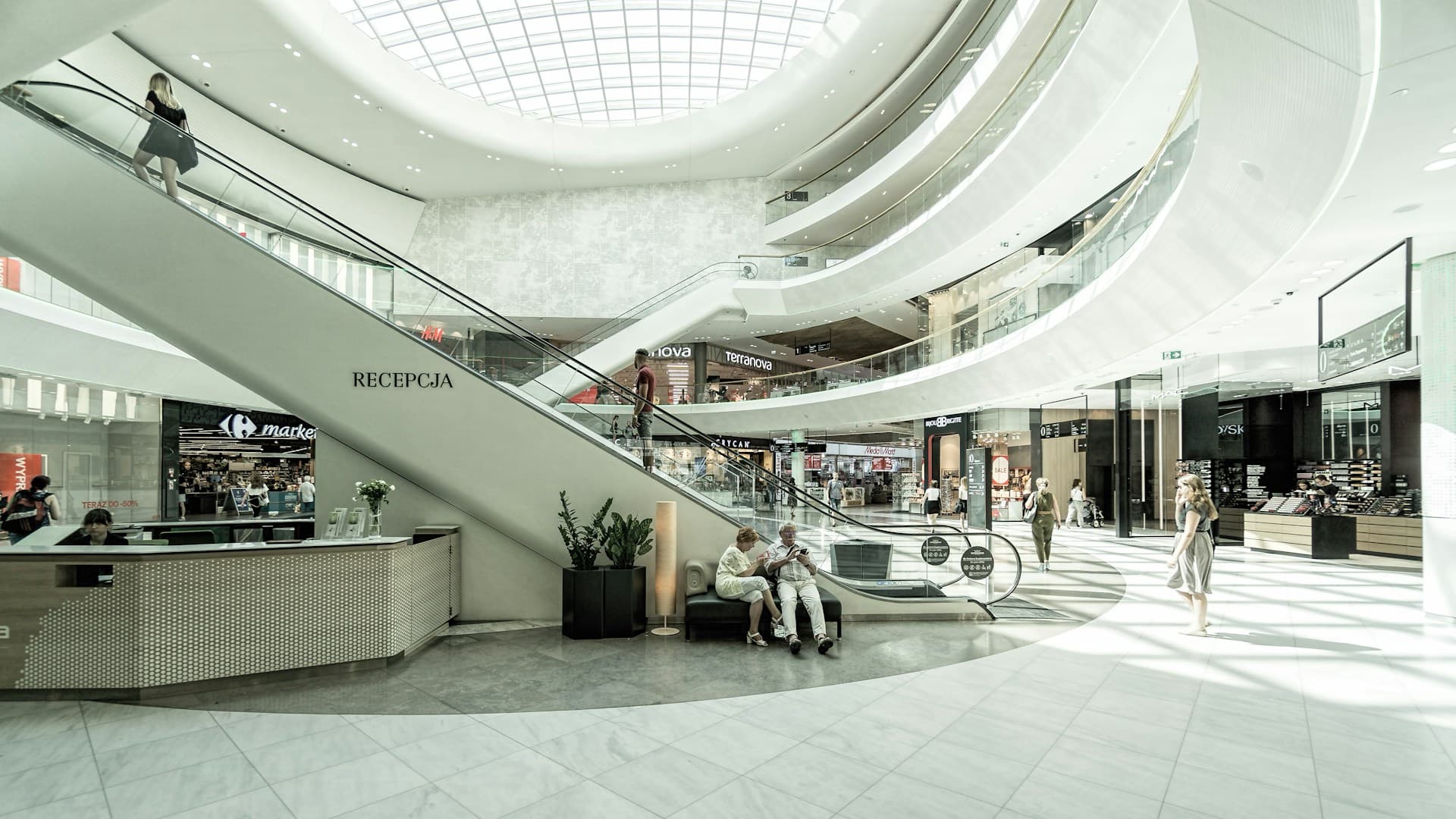 Dvojac u zagrebačkom centru potrošio 1800 eura krivotvorenih novčanica