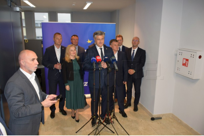 Plenković: Doći će do prilagodbi proračunskog okvira 