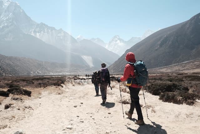 Nepalski alpinist Kami Rita po 30. put na vrhu Everesta