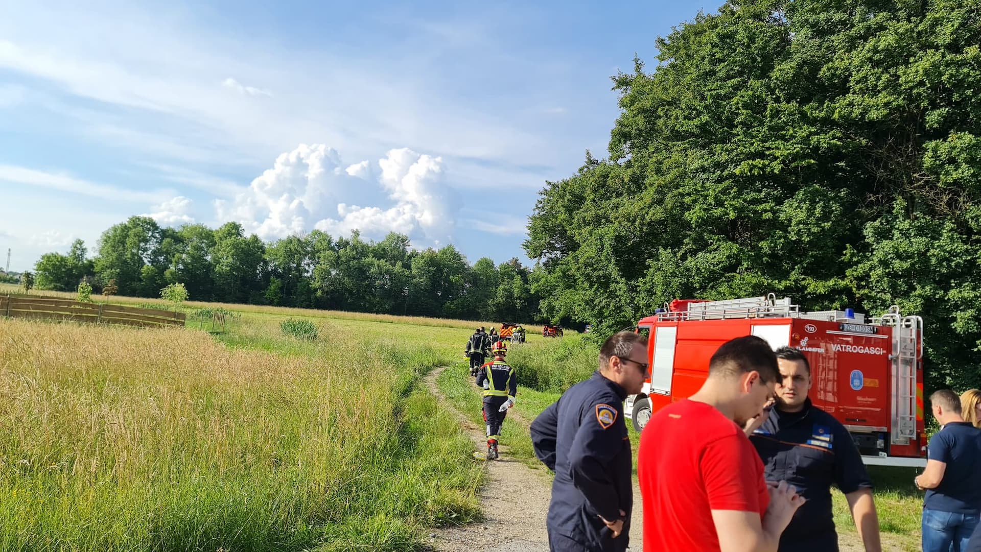 U padu manjeg aviona kod aerodroma Lučko jedna osoba poginula