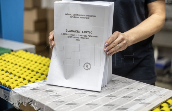 Ministarstvo biračima pred EU izbore: Provjerite valjanost osobnih iskaznica 