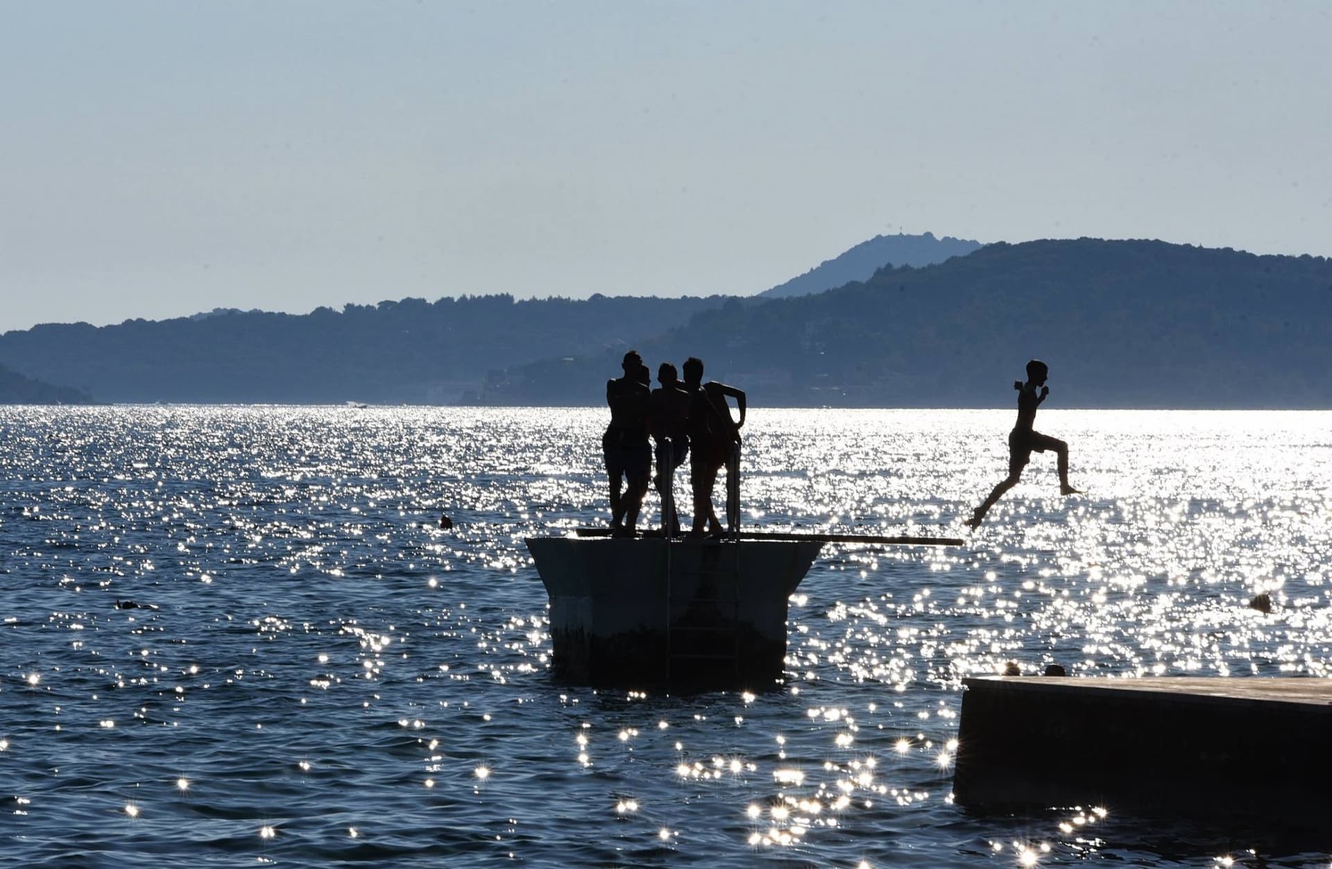 Idealno za nedjeljno uživanje na plaži: More najtoplije kod Martinske, Vodica i Pirovca