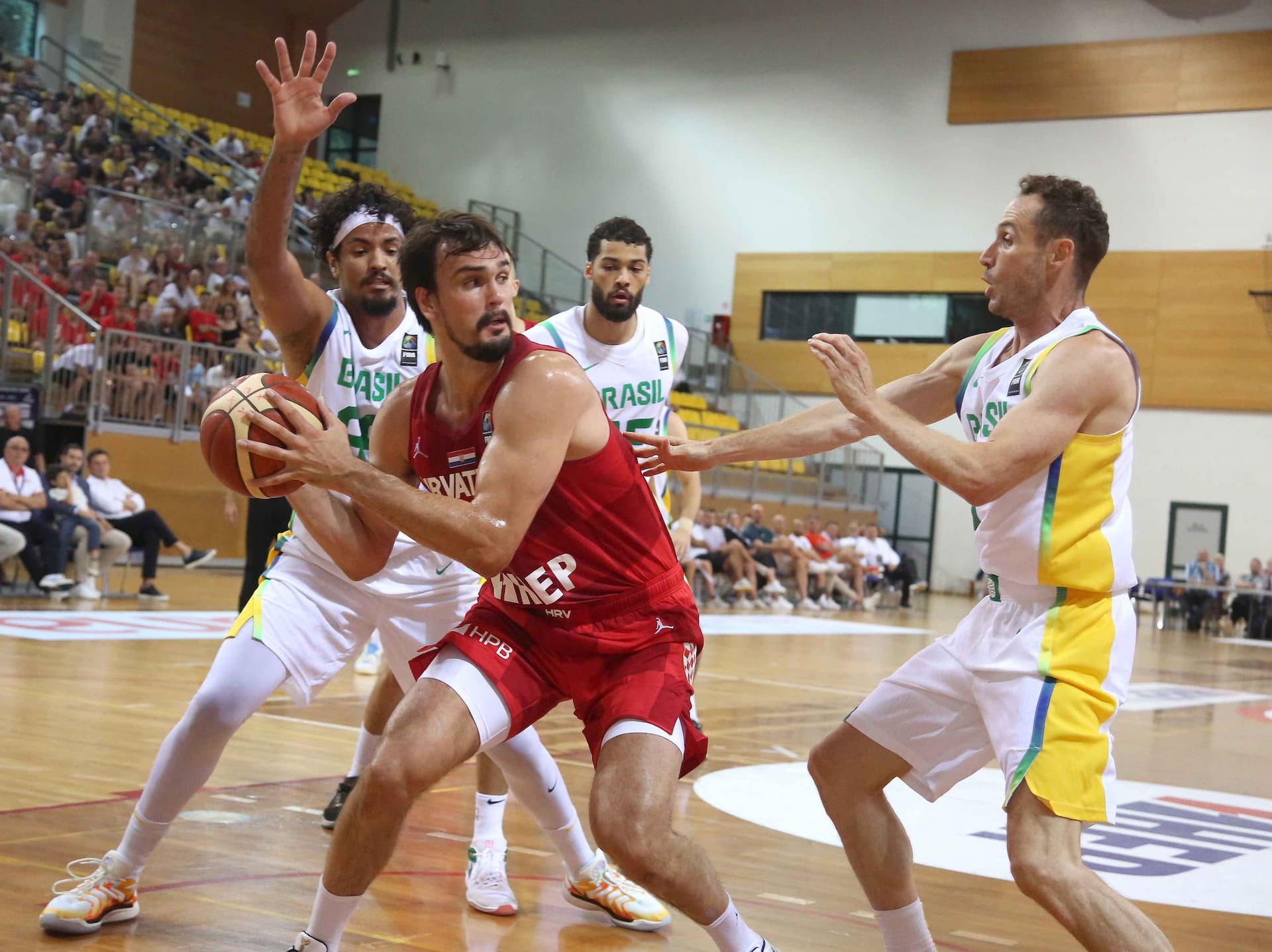 Hrvatska na krilima Šarića i Hezonje pobijedila Brazil i osvojila turnir