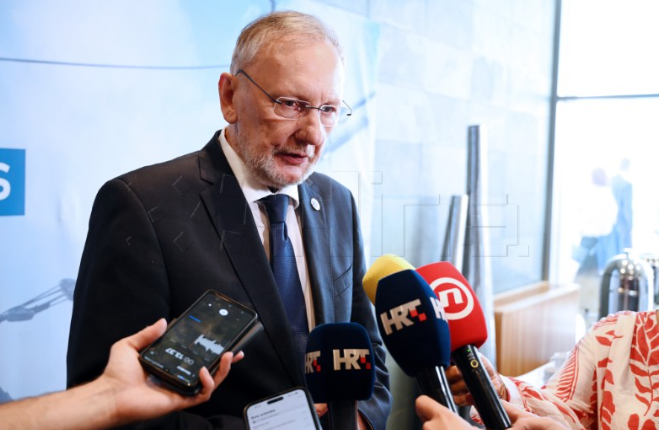 Božinović: Država i kompanije moraju činiti sve u zaštiti od kibernetičkih napada 