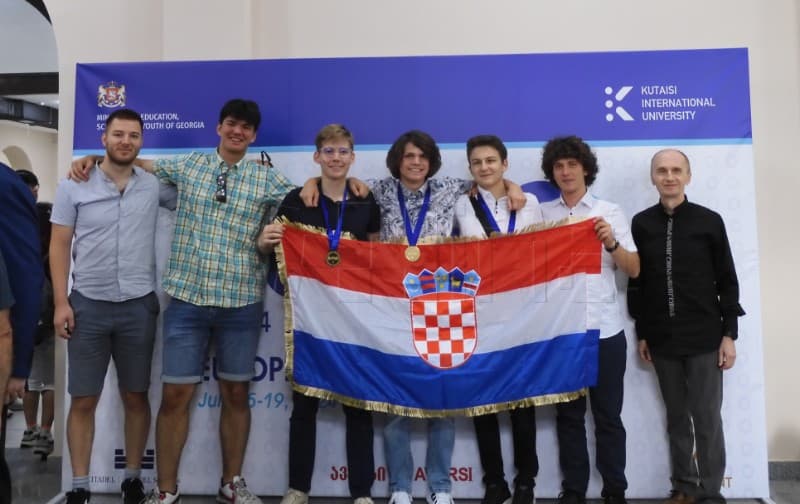 Hrvatskim srednjoškolcima zlato i dva srebra na Europskoj fizičkoj olimpijadi