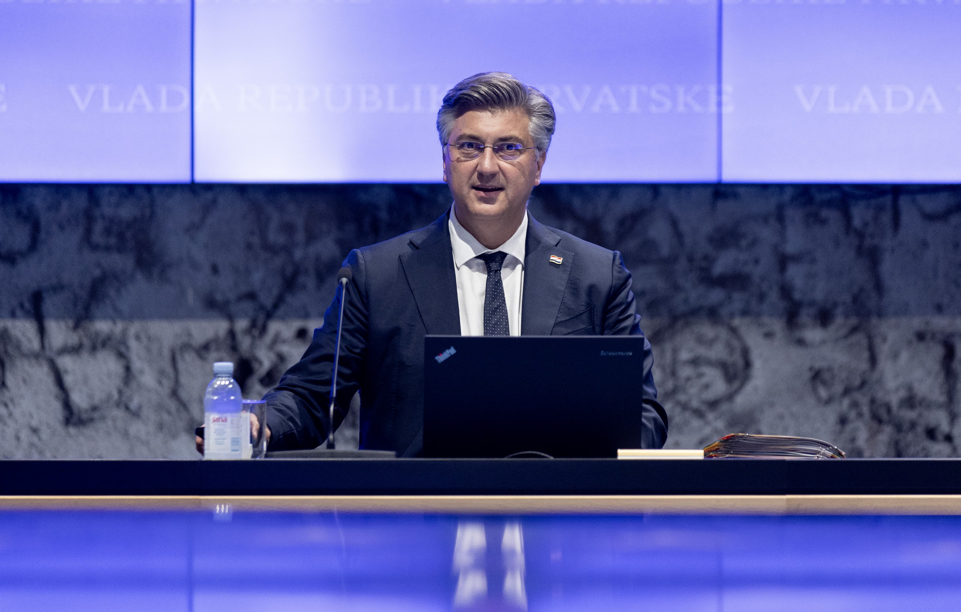 Plenković zahvalio vatrogascima na požrtvovnosti