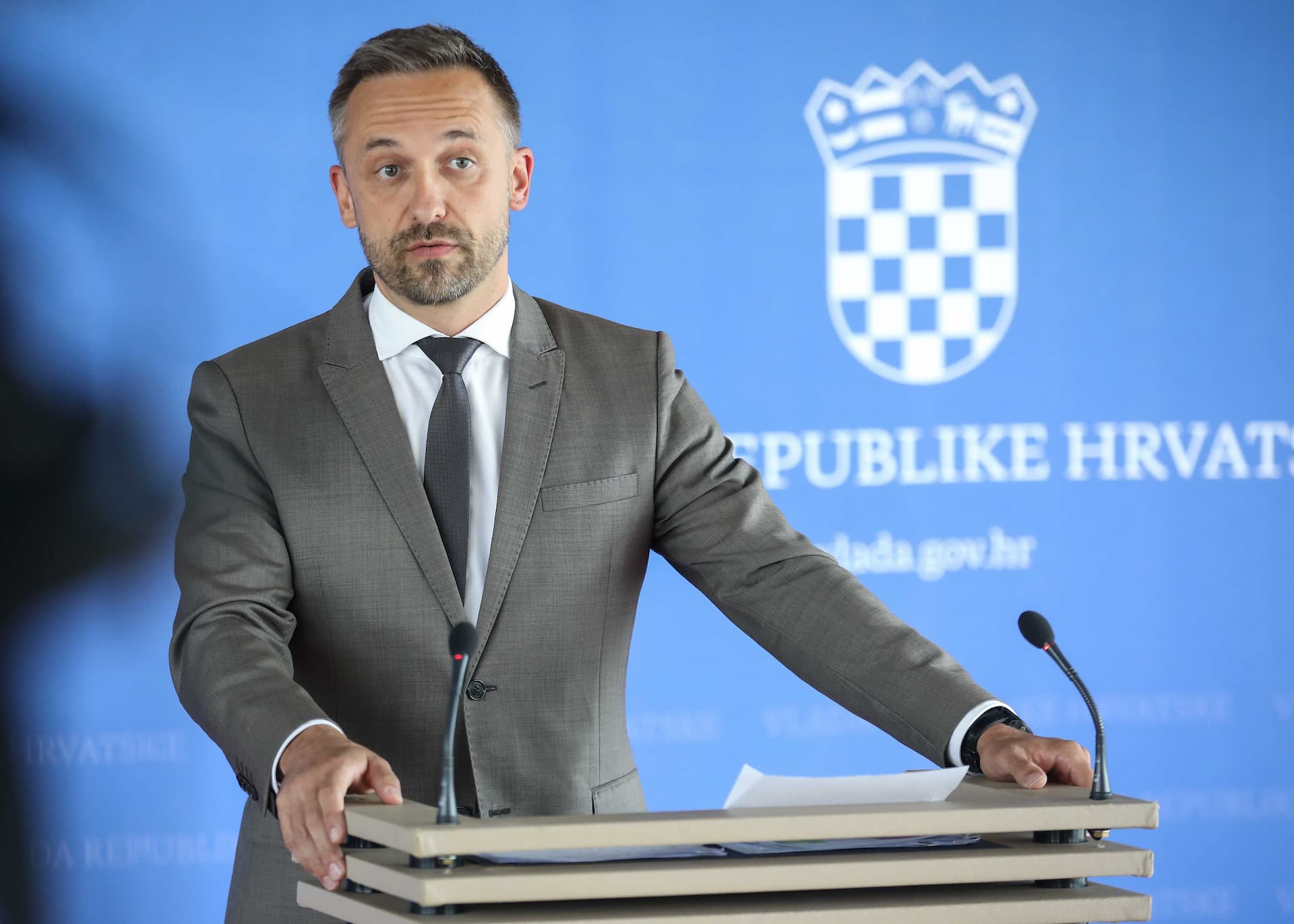 Piletić: Stranim radnicima produljit će se dozvole za boravak u Hrvatskoj 