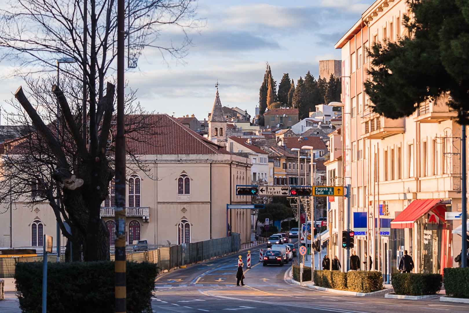 Pretežno sunčano uz moguće pljuskove