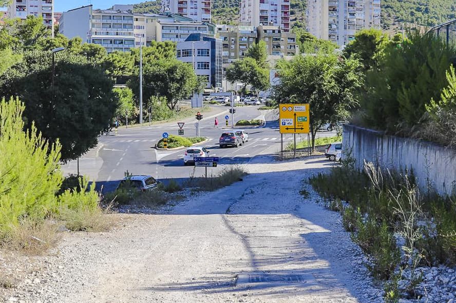 Počinju radovi na uređenju ceste prema studentskom domu Palacin: Trajat će do kraja godine