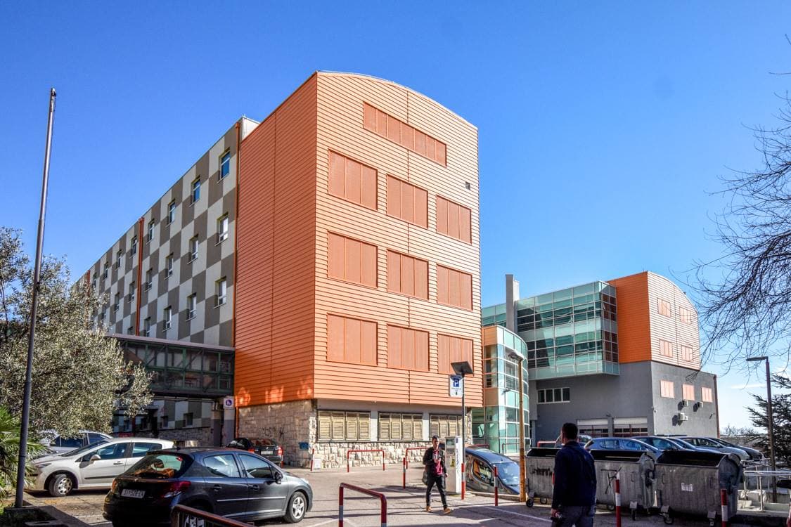 Radi pomicanja datuma došlo je do promjene u školskim praznicima 