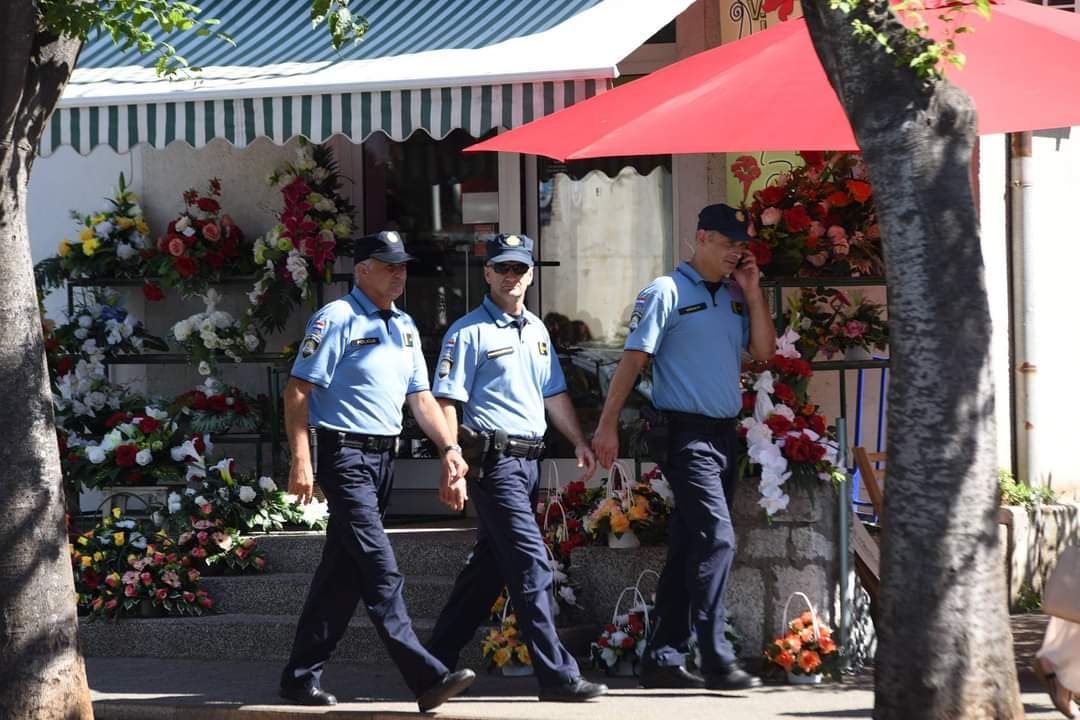 Velika novost: Svi policajci bit će opremljeni kamerama 