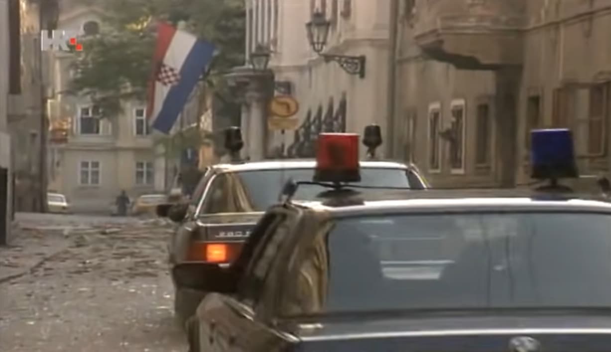 Na današnji dan raketirani  Banski dvori 