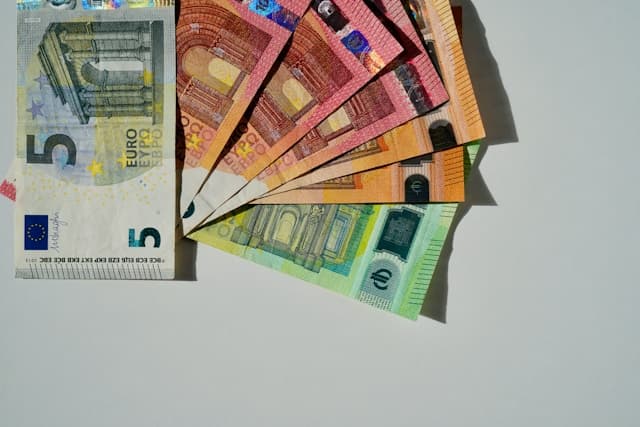 Za dostojan život u Hrvatskoj potrebna je plaća od 1700 eura mjesečno!