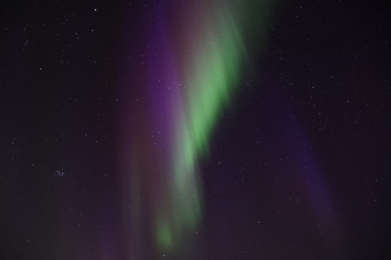 Večeras moguća pojava Aurore Borealis na nebu iznad Šibenika