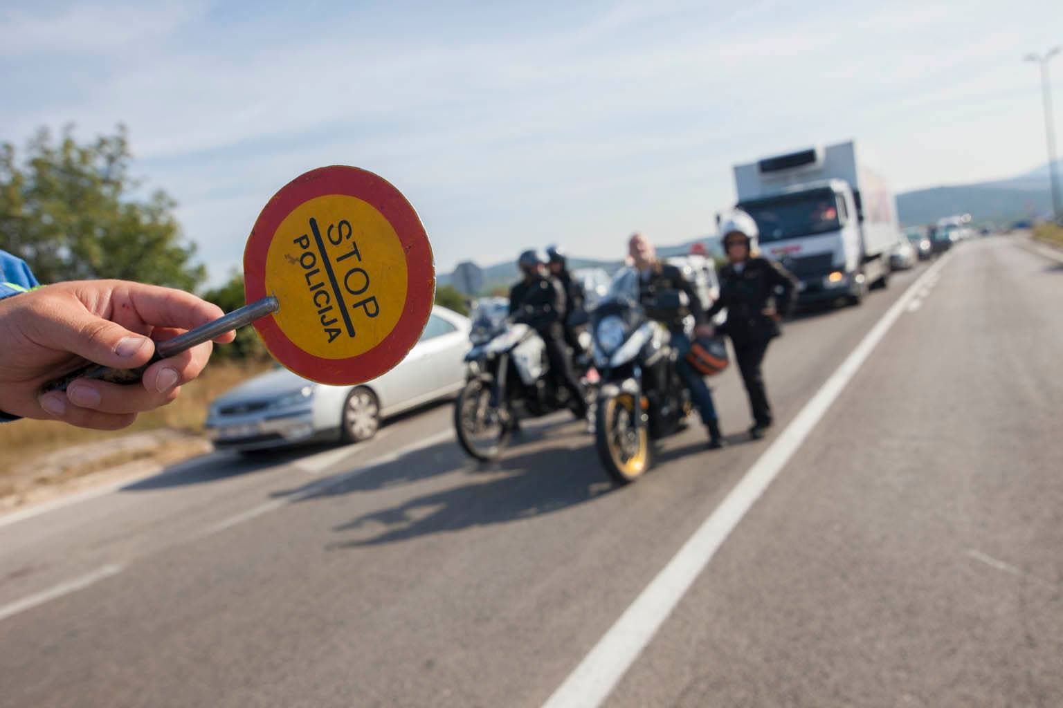 Mladić (21) u Vodicama vozio bez dozvole pa bježao policiji, morat će platiti 1970 eura
