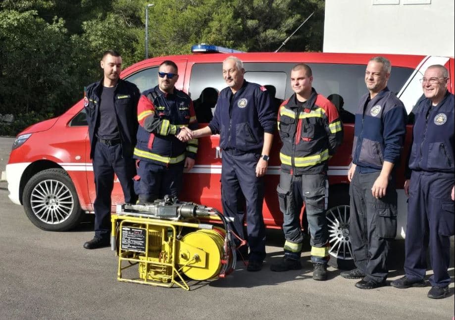 Biličkim vatrogascima doniran vrijedan alat za spašavanje  
