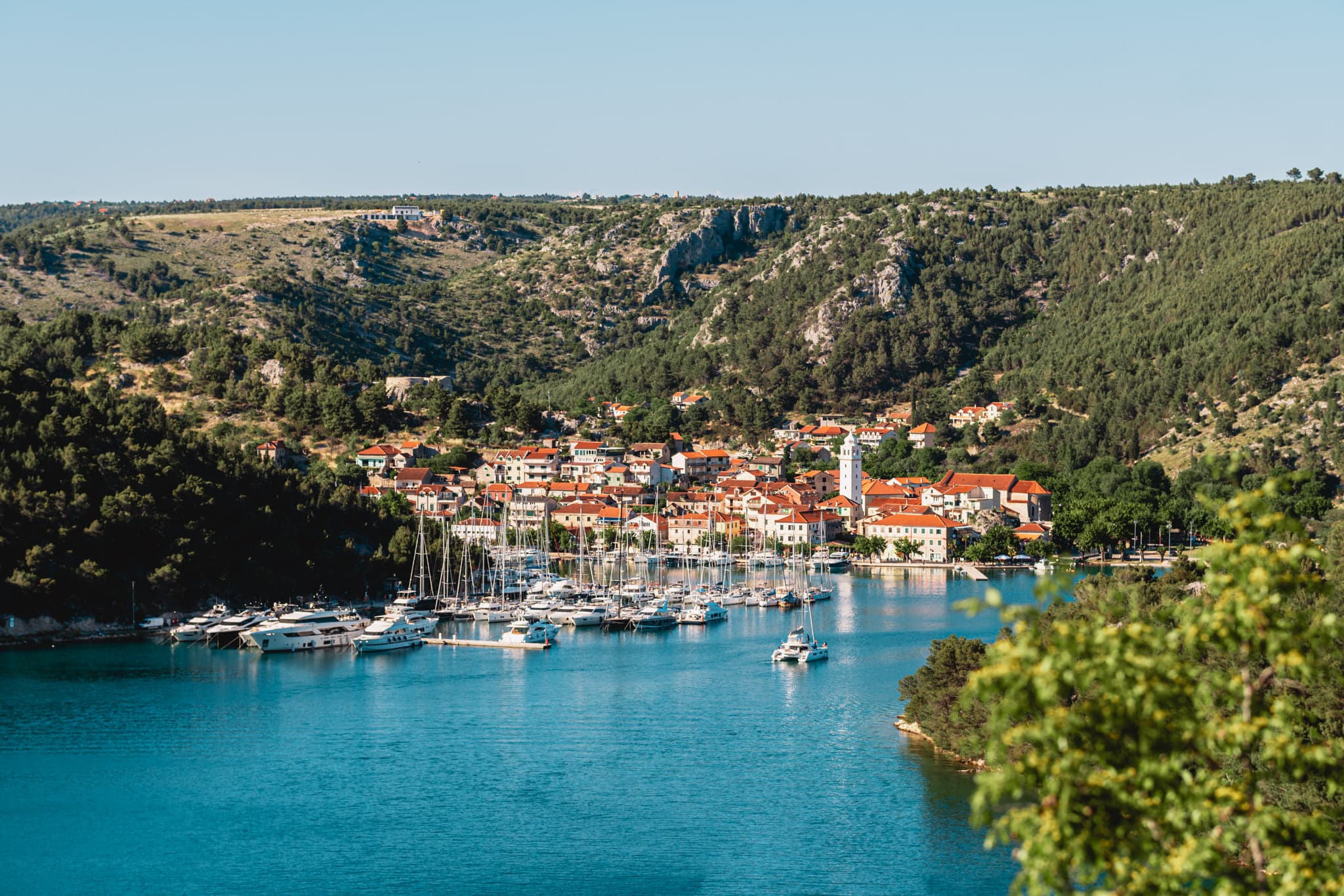Na više lokacija u Skradinu u četvrtak neće biti struje