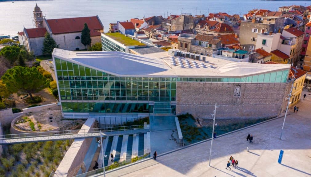 Grad Šibenik protiv nasilja nad ženama: Bedem uz Gradsku knjižnicu danas će biti narančast