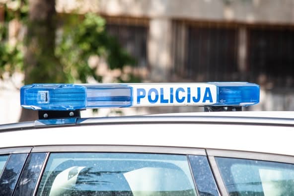 Auto naletio na pješaka u Kaštelima, umro je u bolnici