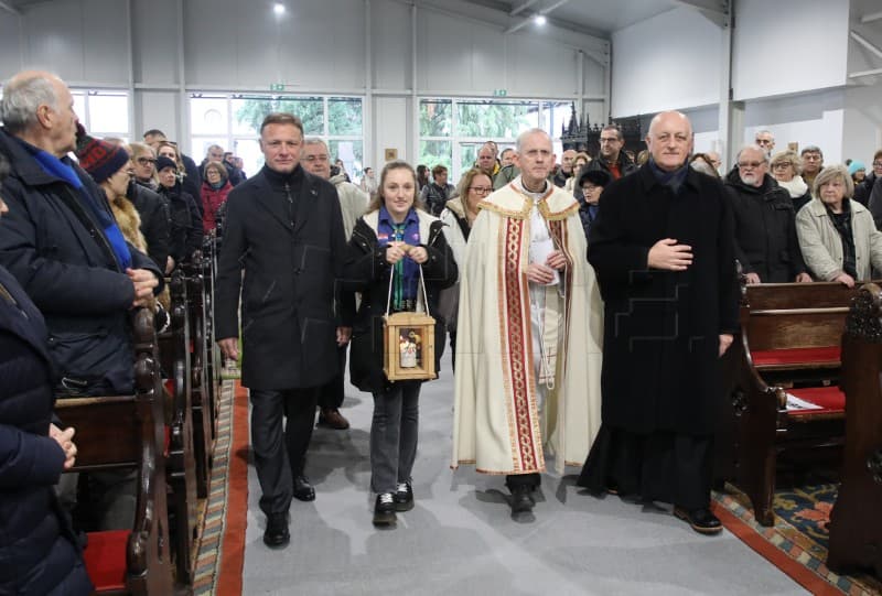 U Hrvatsku došlo Betlehemsko svjetlo mira 