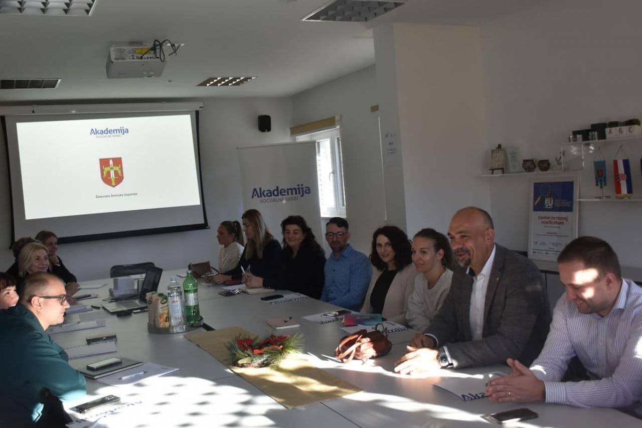 Stres i organizacija vremena: U Šibeniku održana edukacija za radnike iz sustava socijalne skrbi