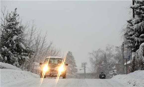 Zbog vjetra i snijega, zatvorena A1 između Sv. Roka i Posedarja