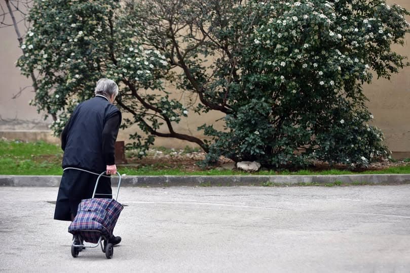 Žene će od 1. siječnja morati kasnije u mirovinu, evo koji su novi uvjeti