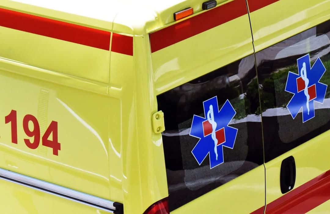 Sudarila se četiri vozila u Podstrani, troje ljudi odvezeno u bolnicu