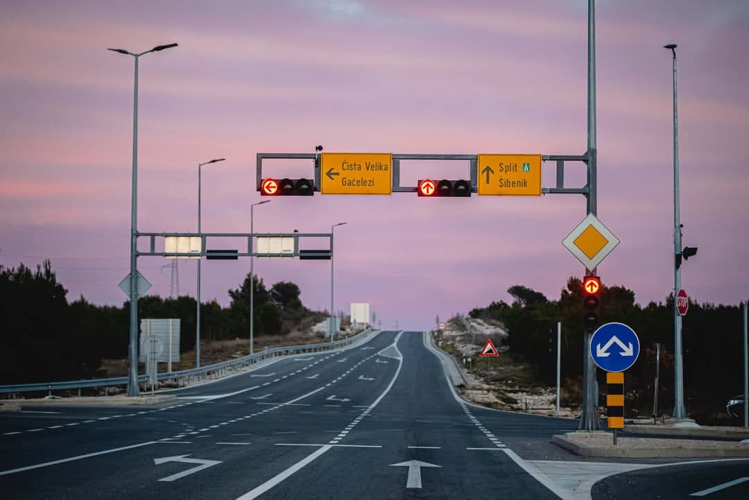 Magla smanjuje vidljivost, moguća poledica 