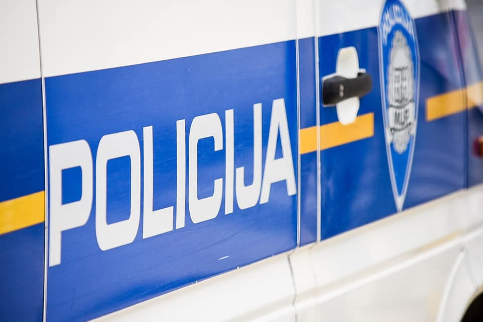 Muškarac u Trogiru djetetu nudio otrov za štakore. Rekao mu da su bomboni