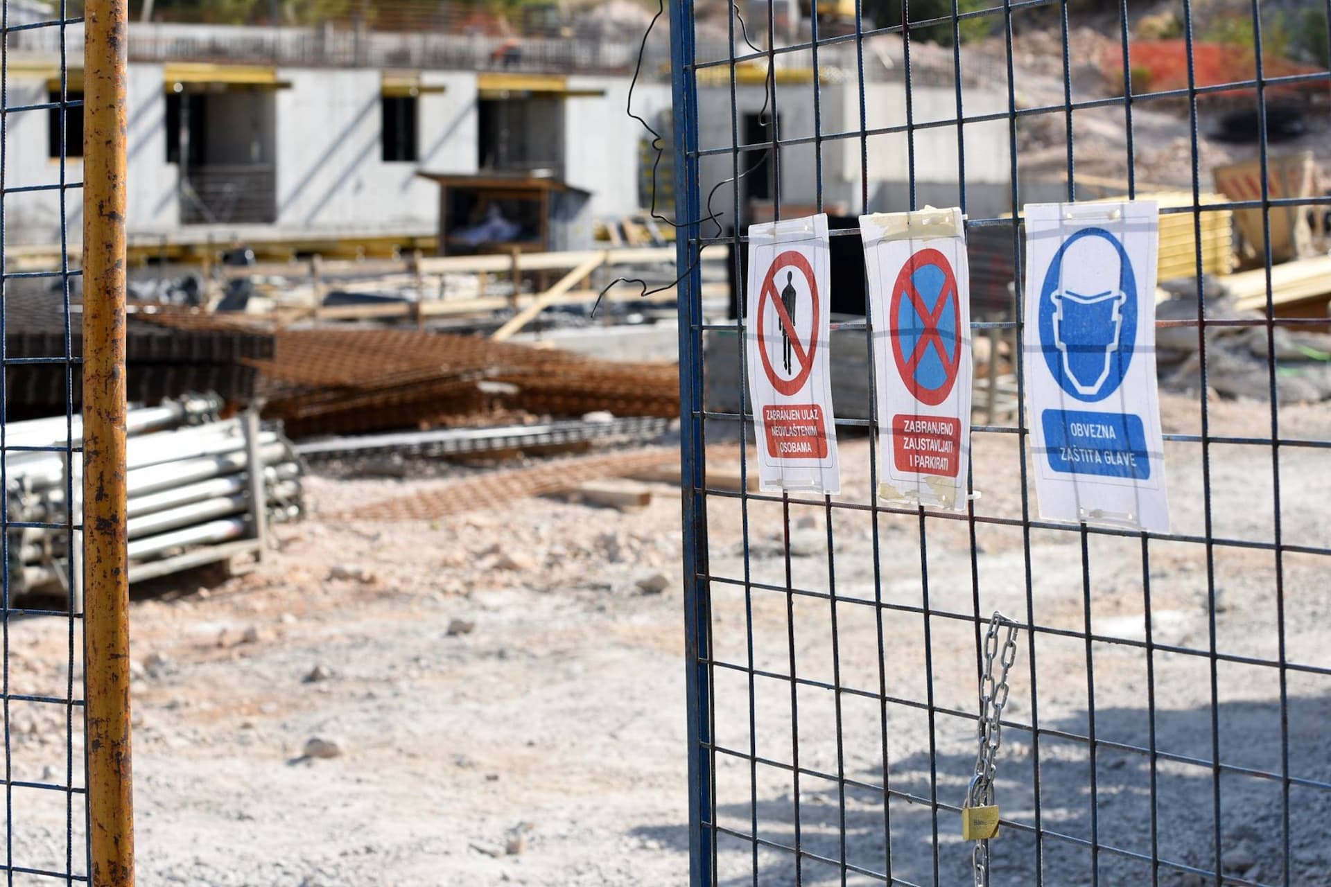 Urušio se dio gradilišta u zagrebačkom Španskom: Tri Strabagova radnika ozlijeđena