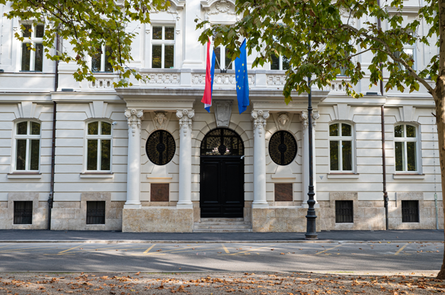 USKOK i EU tužitelji upali u Radmanovo ministarstvo, uhićeno više djelatnika