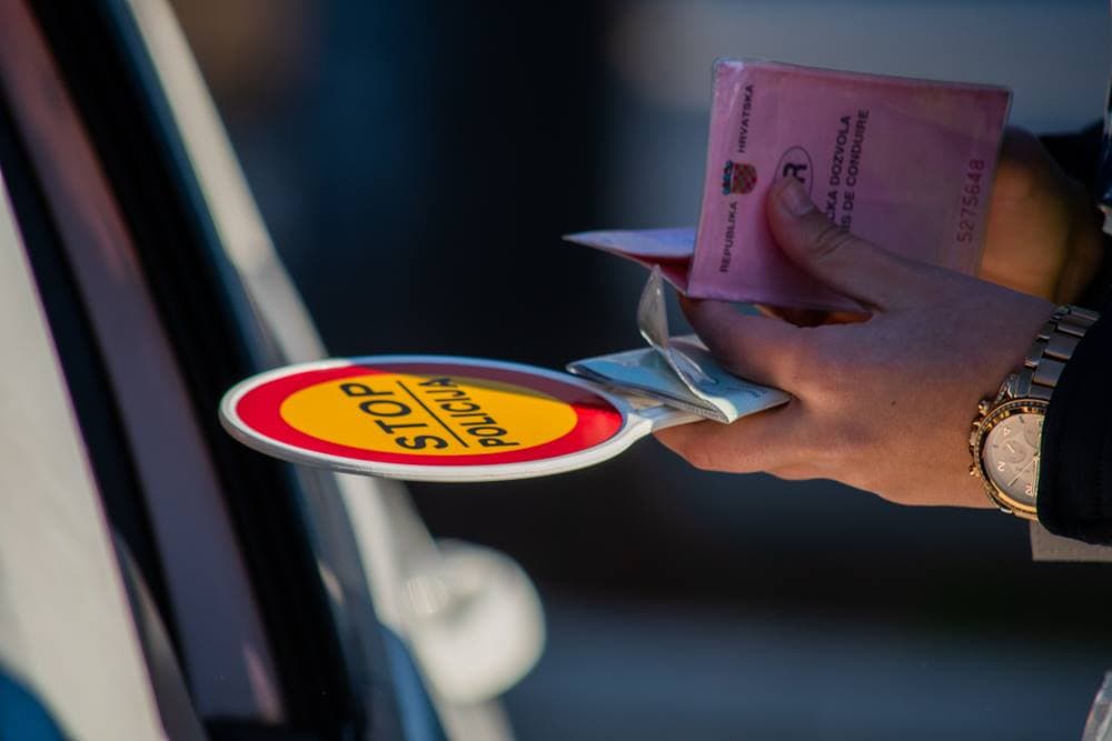 Vozio gdje nije smio, sa suspendiranom dozvolom, prijeti mu 'masna' kazna