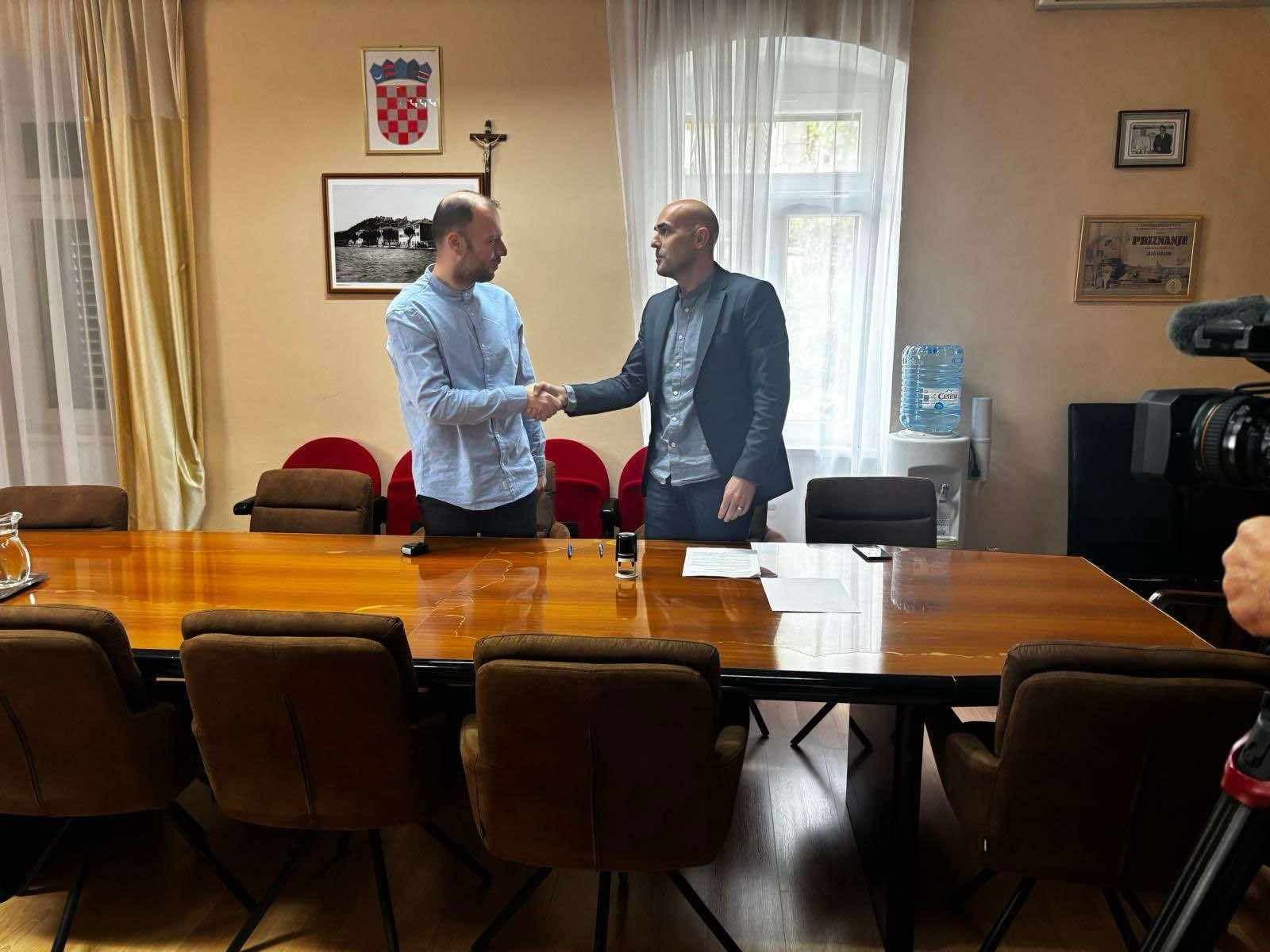 Grad Skradin osigurava bolju zdravstvenu skrb: Potpisan ugovor za uređenje prostora hitne pomoći