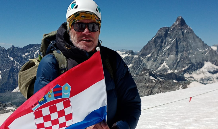 Feručo je u 35. godini izgubio vid, ali i dalje aktivno planinari