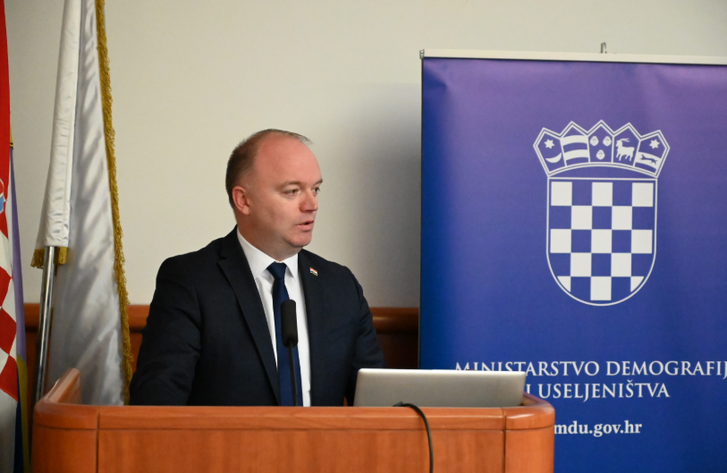 Među projektima kojima su uručena sredstva Ministarstva demografije i oni iz Šibensko-kninske županije