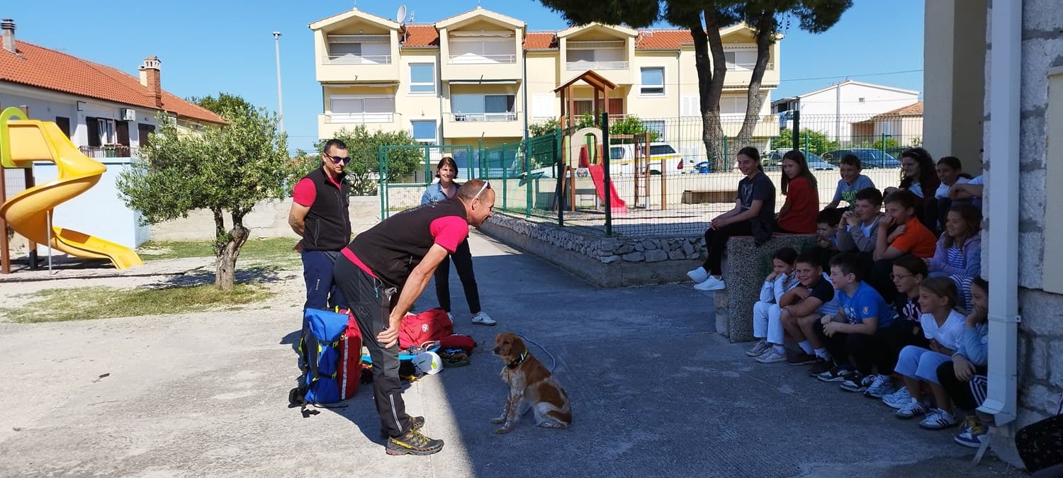 Služba civilne zaštite Šibenik i HGSS proveli edukaciju za 220 djece