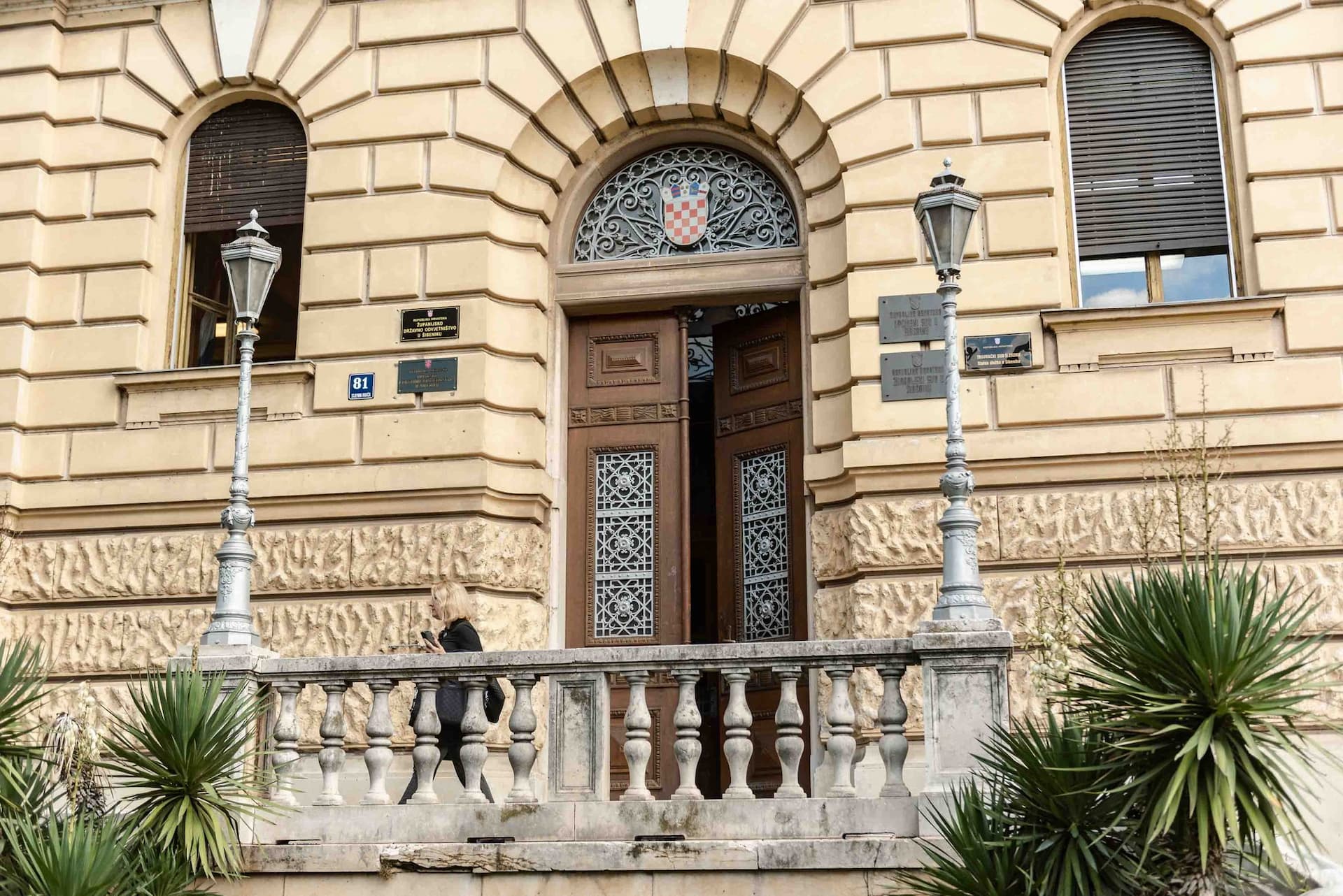 Krivotvorio vozačku pa pokušao preći granicu na Strmici: Državljanin BiH (28) završio na sudu u Šibeniku