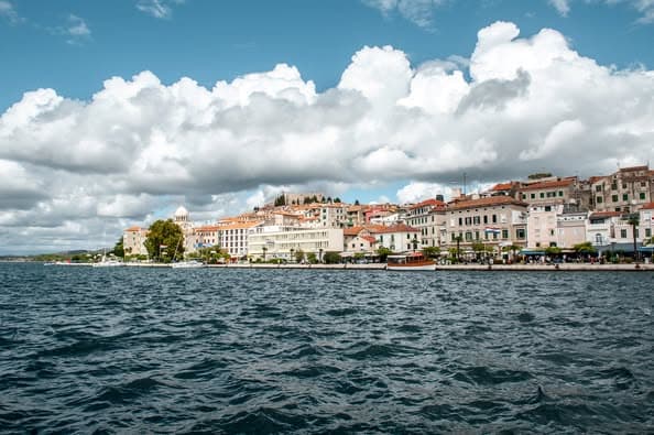 Utorak topliji i nestabilniji, mogući pljuskovi