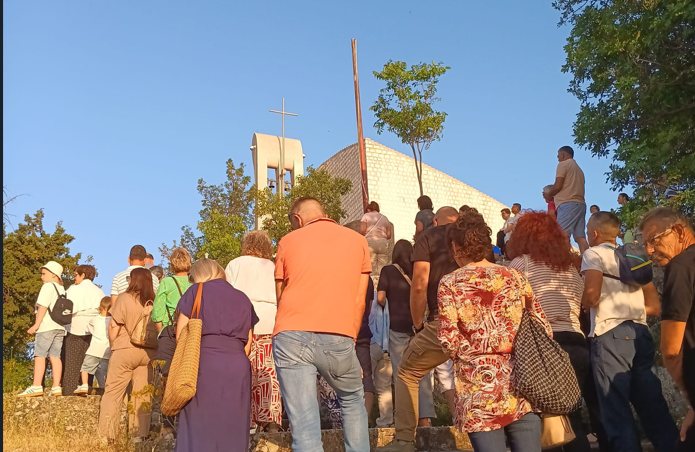 Od župne crkve do Okita: Održano Duhovsko bdijenje u Vodicama