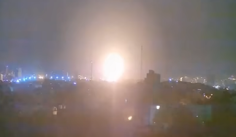 Novi napadi Izraela: Raketirana dva grada, pogođeno ključno nuklearno postrojenje