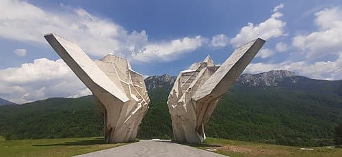 NP_Sutjeska_spomenik_2