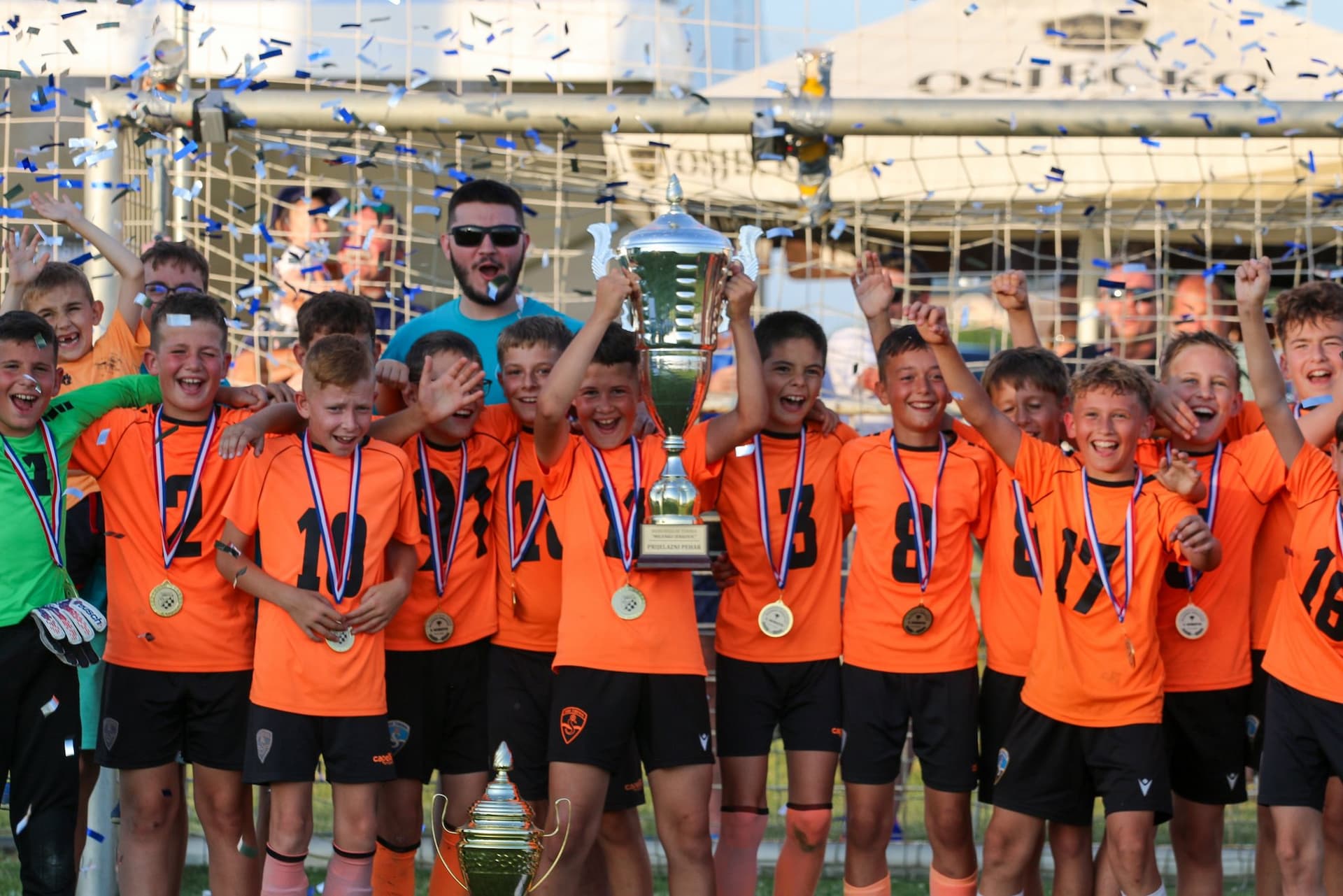 Nogometaši Šibenika U11 osvojili jaki međunarodni turnir u Livani