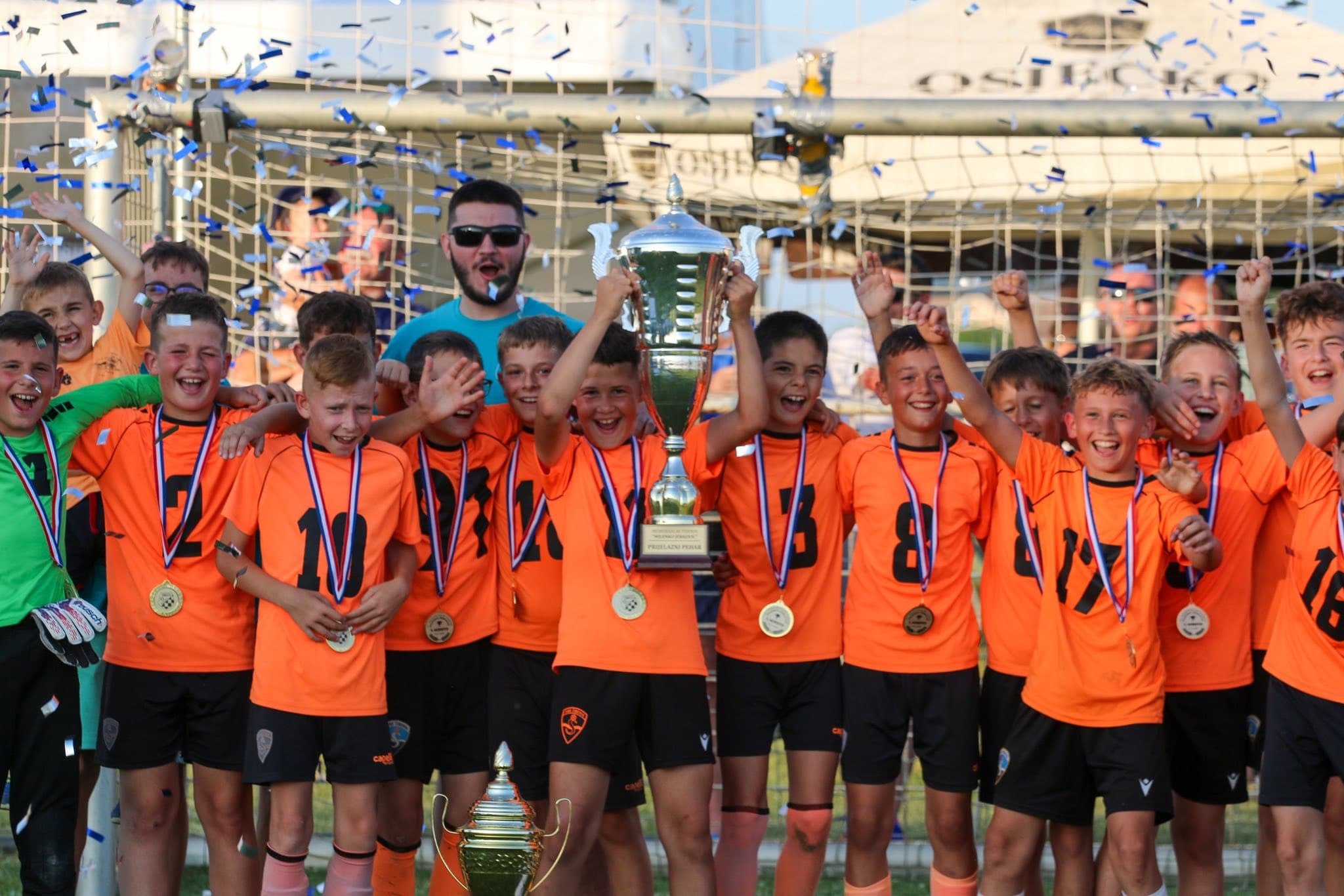 Nogometaši Šibenika U11 osvojili jaki međunarodni turnir u Livani
